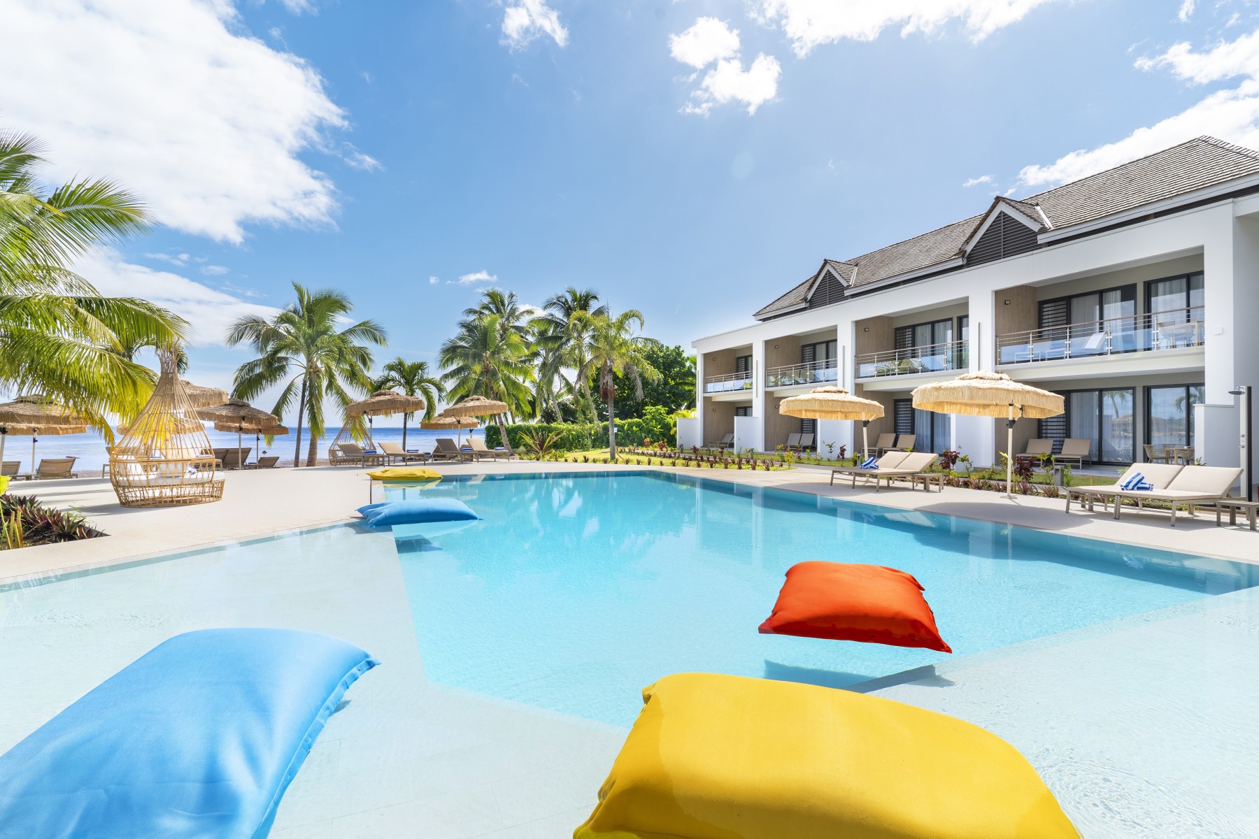 Cook's Bay Hotel & Suites